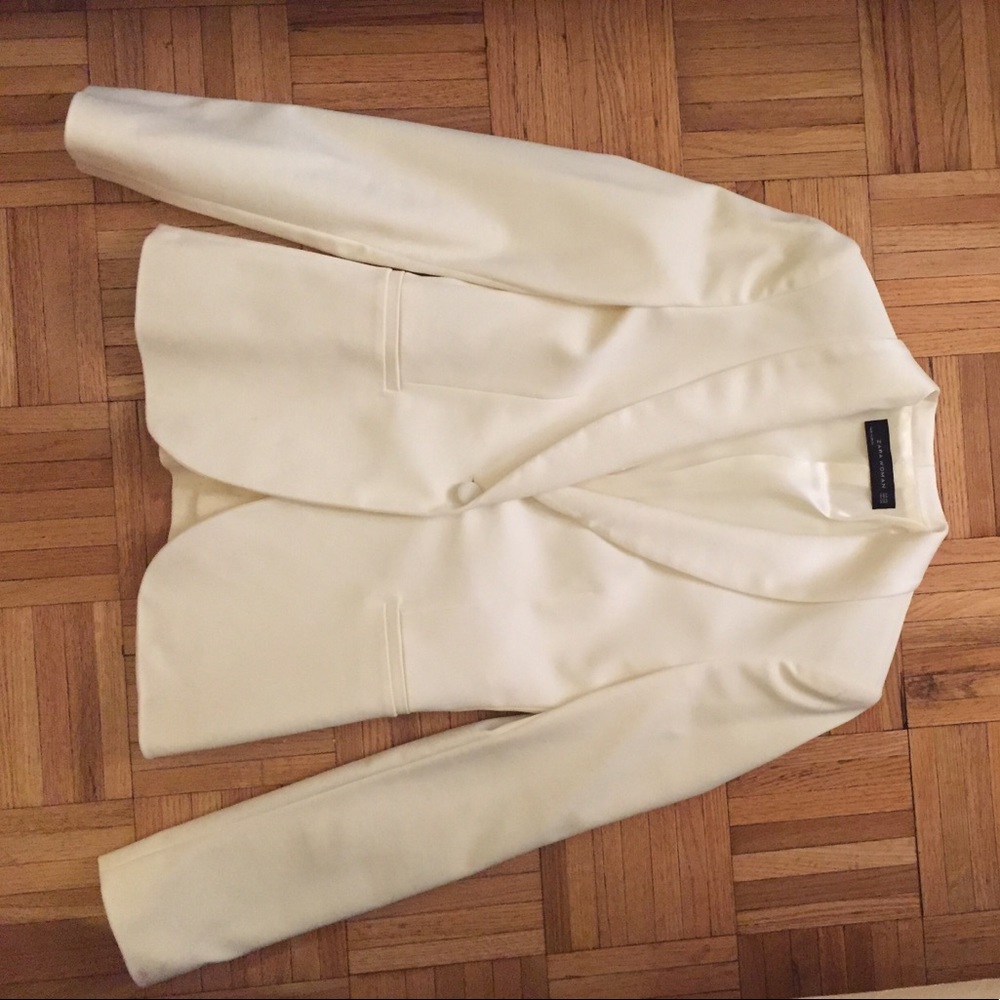 White Zara blazer - sz xs